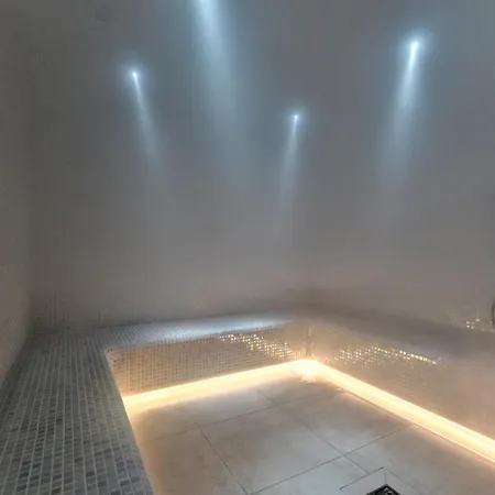 Valt & 兹拉蒂博尔